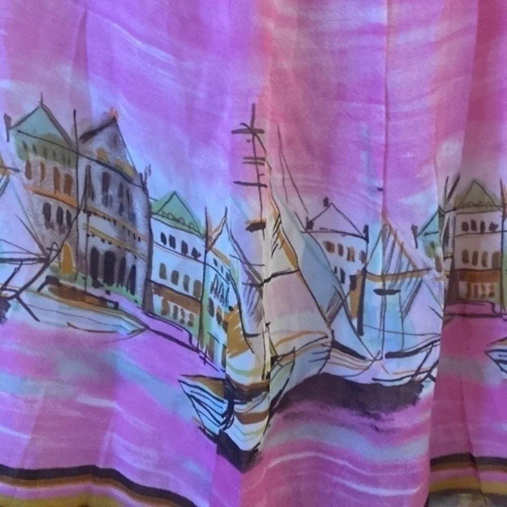 Louben , size 2, 100 % Rayon